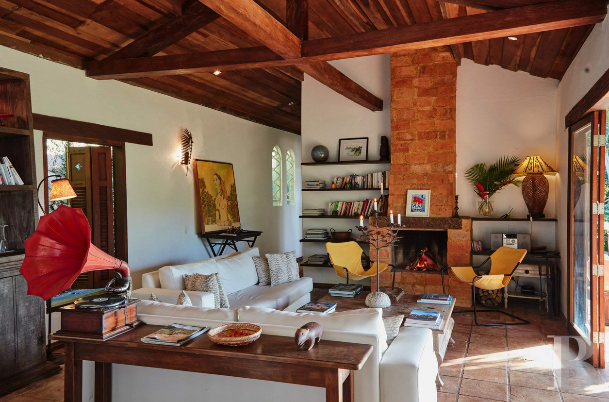 A colonial-inspired house surrounded by nature in Picinguaba, on the Brazilian coast between São Paulo and Rio de Janeiro - photo  n°19